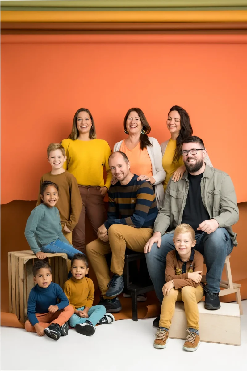 photo-famille-nombreuse-studio-agnes-colombo-photographe-paris