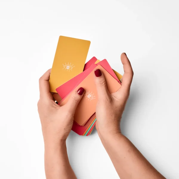jeu-cartes-oracle-photographe-agnes-colombo-photographe-paris