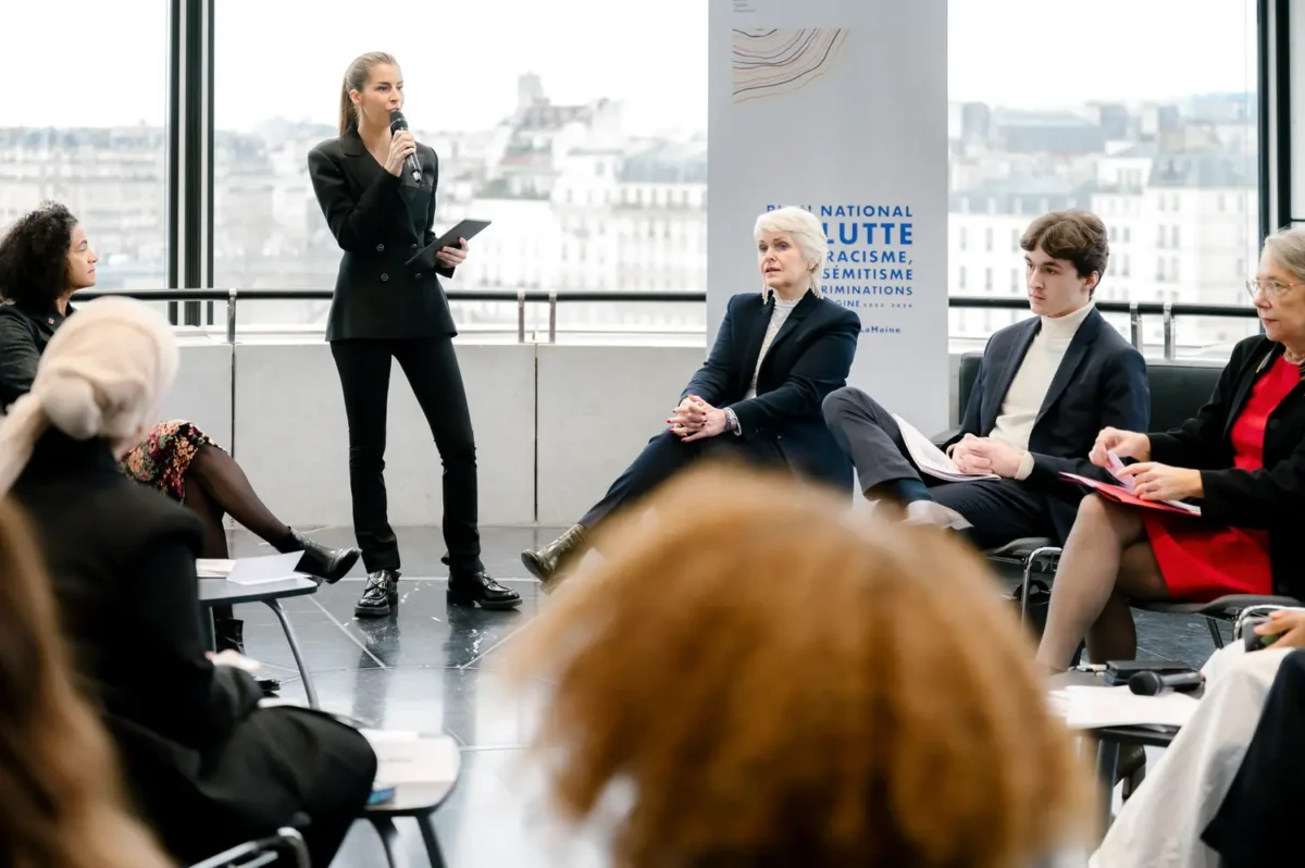 Photographe institutionnel Paris, reportage photo officiel pour la magistrate Isabelle Rome